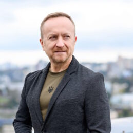 Сергій Наумов