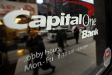 Capital One внедряет денежные переводы по электронной почте и с мобильных устройств