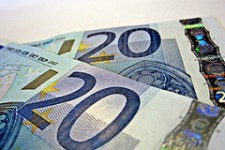Вкладчики греческих банков за день сняли со счетов 400 млн евро