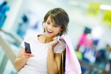 Мобильные устройства постепенно заменяют консультантов в магазинах