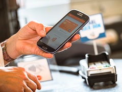 Мобильные платежи станут трендом следующего года — Visa