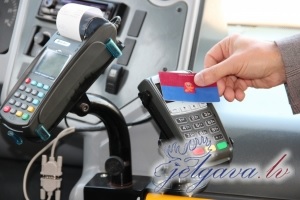 Безналичная оплата в общественном транспорте: опыт Латвии