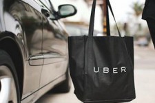 Uber запускает программу доставки для розничных торговцев