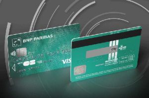 Платежная карта с мини-экраном: безопасность по-французски