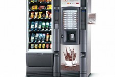 Кофейные автоматы в Киеве начали принимать к оплате бесконтактные карты