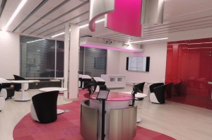 В Коста-Рике запустили банковские отделения для женщин