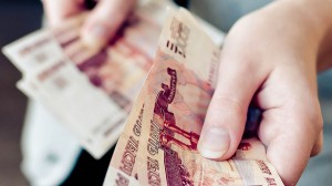 В России предложили запретить госслужащим пользоваться наличными