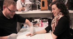 В Германии предлагают бесплатно вживить в руку NFC-чип