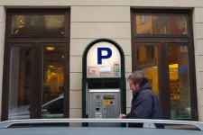 В Швеции ликвидируют паркоматы, принимающие монеты