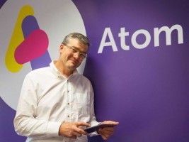 Британский мобильный банк Atom открылся