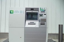 В Беларуси установили первый банкомат для водителей