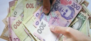 Признанный неплатежеспособным банк “Юнисон” самостоятельно осуществляет выплаты вкладчикам