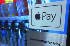 Вендинговые автоматы без монет, но — с Apple Pay