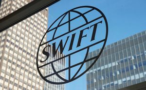 SWIFT грозит отключить банки со слабой защитой