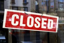 Украинские банки продолжают закрывать отделения