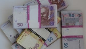 Счет на миллиарды: сколько потеряли вкладчики банков-банкротов