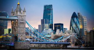 Британским банкам дали два года на внедрение финтех