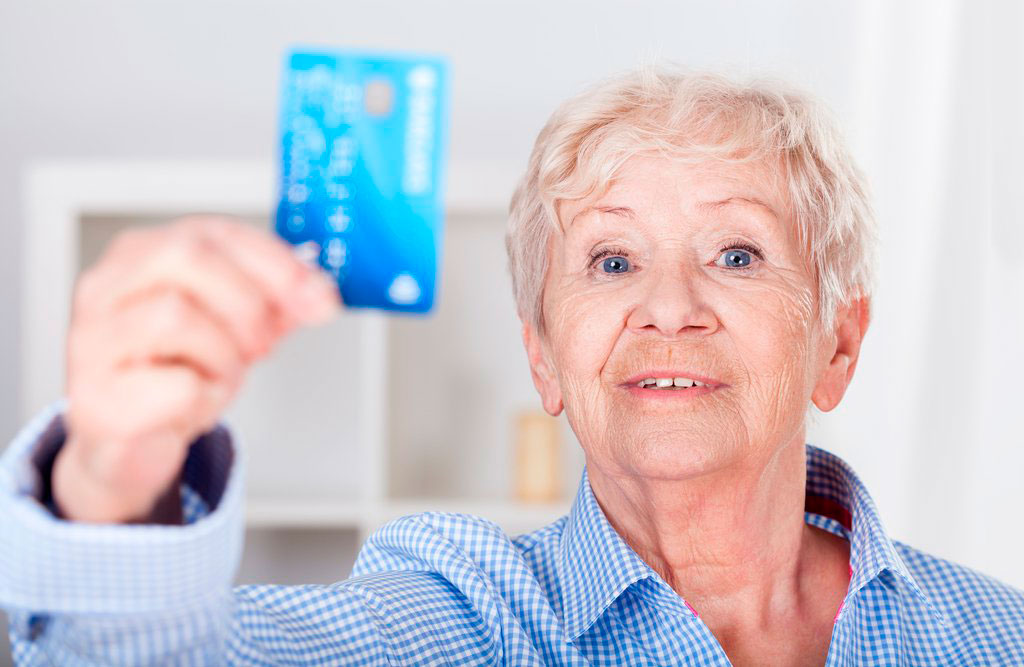 Можно ли заказать кредитную карту альфа банка пенсионерам