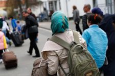 Сирийским беженцам в Турции выдадут электронные дебетовые карты