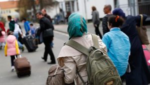 Сирийским беженцам в Турции выдадут электронные дебетовые карты