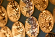 Памятные монеты онлайн: что НБУ предложил нумизматам