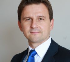 О кольцах, безопасности и борьбе с наличными: интервью с главой Visa в Украине