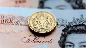 Победа платежных карт: потребители готовы отказаться от налички