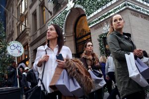 Черная пятница сдает позиции