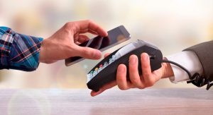 Бесконтактные платежи готовятся принимать повсюду в мире