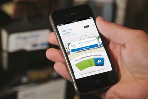 PayPal будет отправлять деньги с помощью Siri