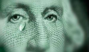 Фальшивая валюта: Украину наводнили поддельные доллары и рубли