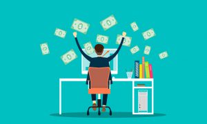 Дорогу электронным деньгам: в Украине упростят денежные расчеты