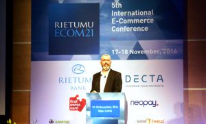 eCom21: Платежи, география и демография в трансграничной e-commerce