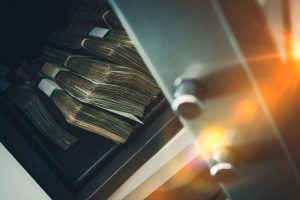 В Ровно из банковской ячейки украли несколько миллионов долларов