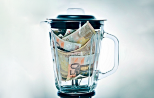 Доллар против евро: прогнозы крупных финучреждений