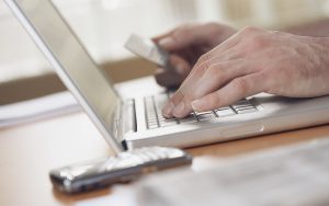 Взломать за 6 секунд: мошенники научились угадывать реквизиты кредитных карт