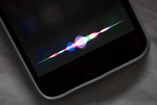 iPhone 8 будет оснащен “улучшенной Siri”