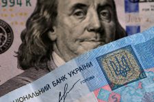 В Украине растет объем гривневых депозитов