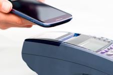 Долой наличные: в Украине запускается новый мобильный NFC-кошелек