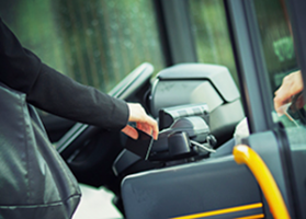 ПриватБанк запускает электронные билеты в городском транспорте