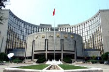 Сотни китайских банков под угрозой — отчет регулятора
