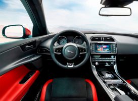 Водители Jaguar смогут платить за бензин, не выходя из автомобиля