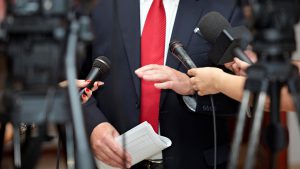 Apple опровергает информацию о хакерской атаке