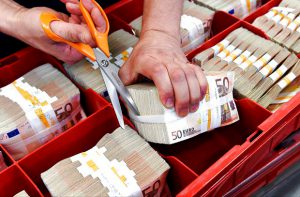 Польша отложит введение евро еще на 10-20 лет