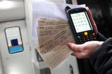 «Укрзализныця» закупит более 500 приборов контроля электронных билетов