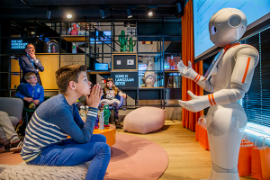 Роботы будут обучать детей финансовой грамотности