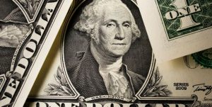 Доллар падает на фоне политического кризиса в США