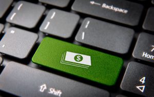 Украинцев могут заставить платить налог за электронные кошельки