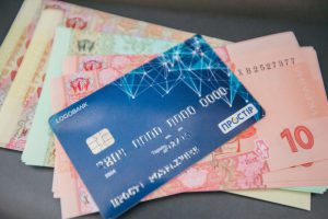 Украинцы стали активнее использовать карты «Простір»