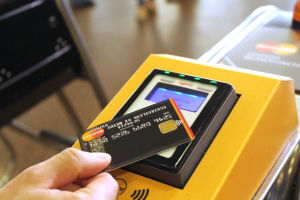 Бесконтактным платежам в метро 2 года: как технология изменила жизнь пассажиров подземки